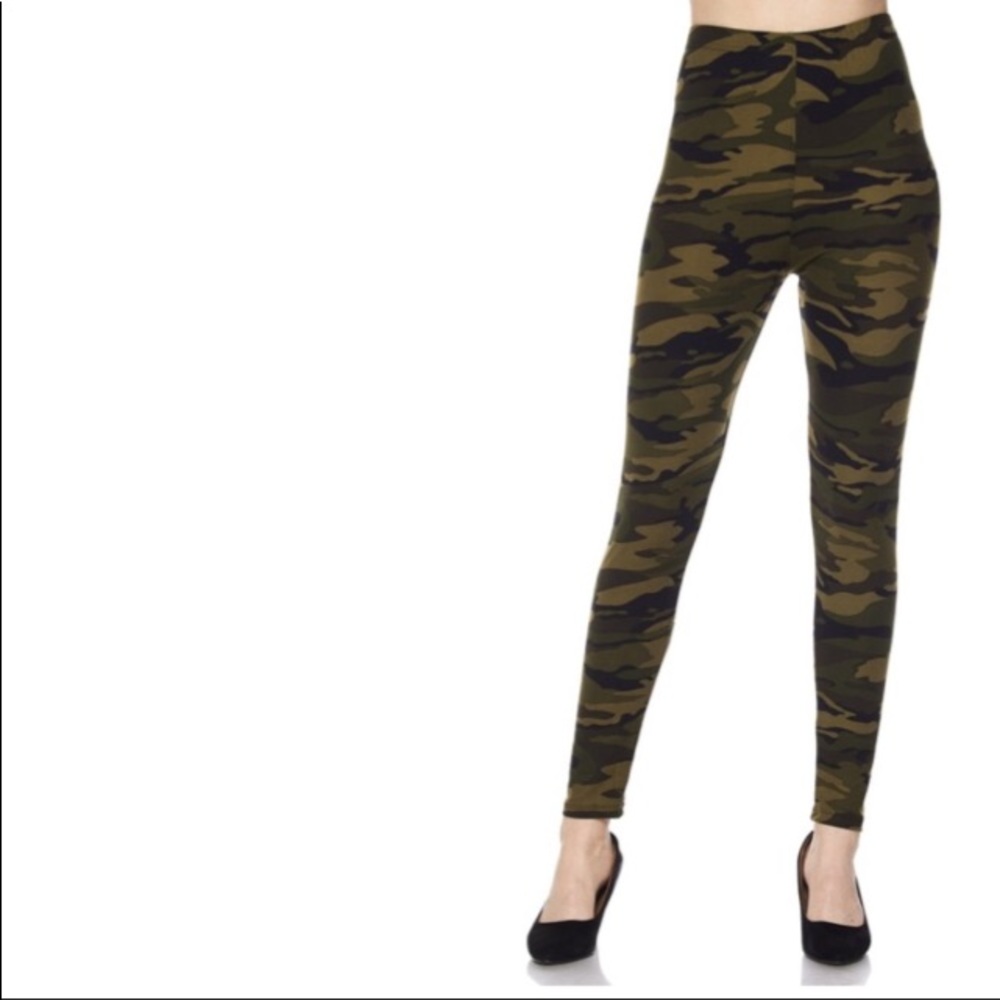 🎉HP🎉-Super soft Camo Leggings